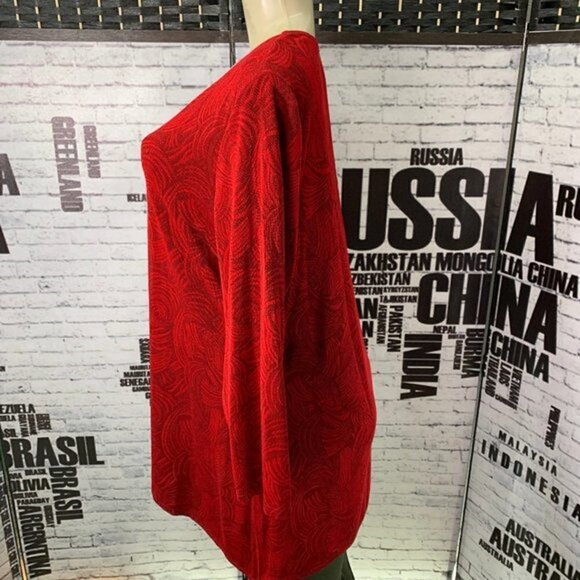 Citiknits XL Red Abstract  Print Crew Neck Diagonal Hem 3/4 Sleeve Top - Picture 5 of 6